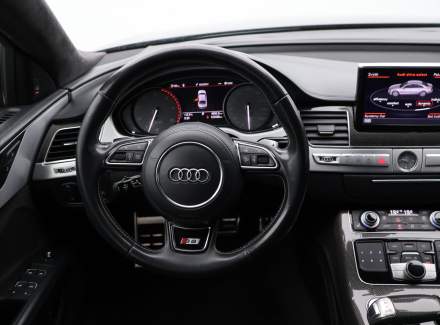 Audi - S8