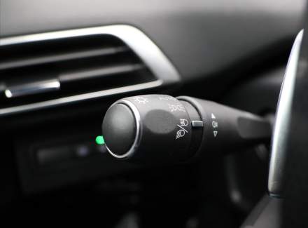 Peugeot - 5008