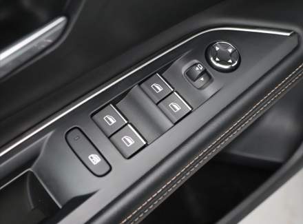 Peugeot - 5008