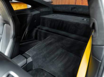Porsche - 911