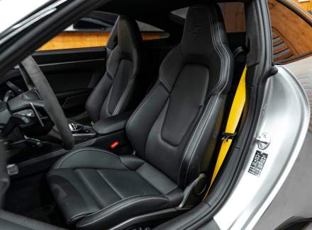 Porsche - 911