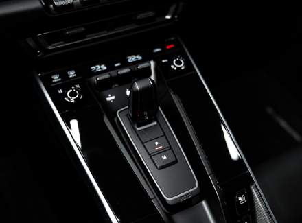 Porsche - 911