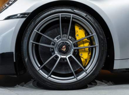 Porsche - 911