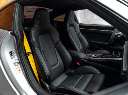 Porsche - 911