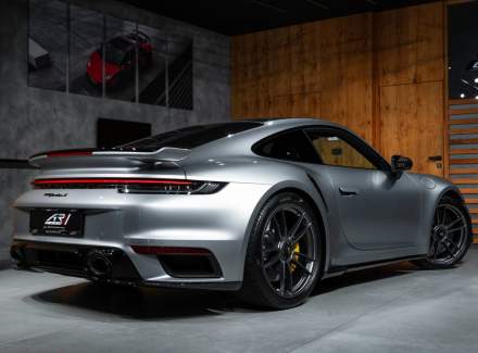 Porsche - 911