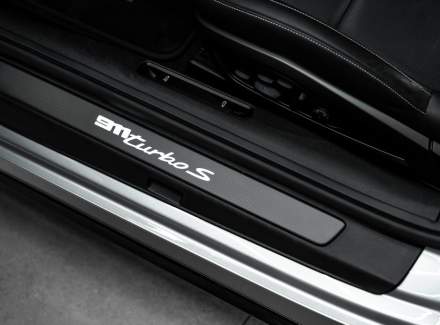 Porsche - 911