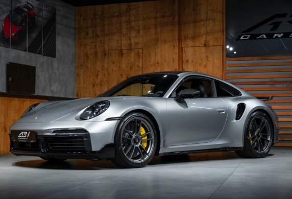 Porsche - 911