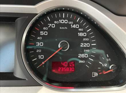 Audi - A6