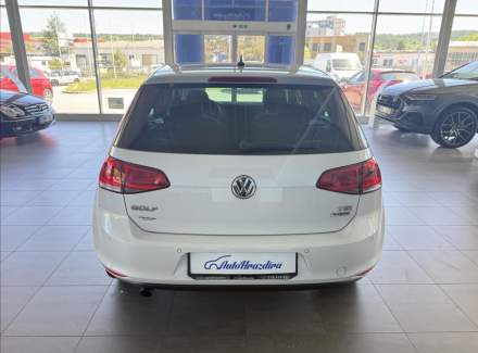 Volkswagen - Golf
