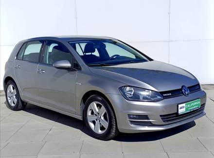 Volkswagen - Golf