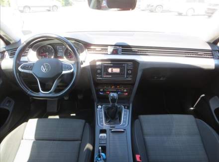 Volkswagen - Passat