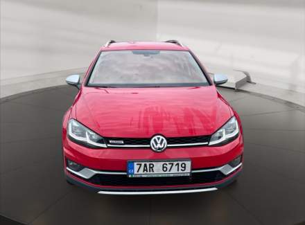 Volkswagen - Golf
