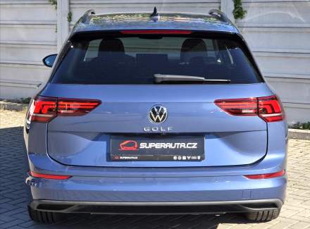 Volkswagen - Golf