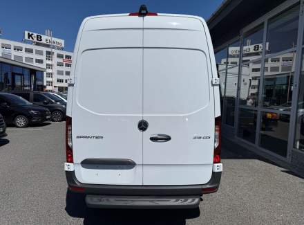 Mercedes-Benz - Sprinter