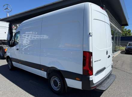 Mercedes-Benz - Sprinter