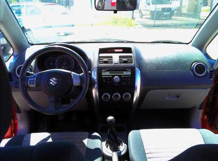 Suzuki - SX4