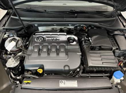 Volkswagen - Passat