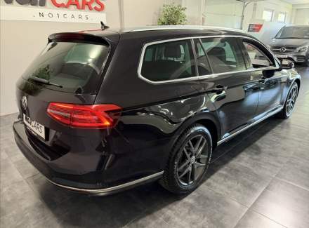Volkswagen - Passat