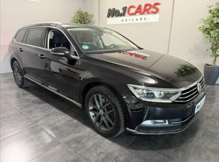 Volkswagen - Passat