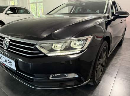 Volkswagen - Passat