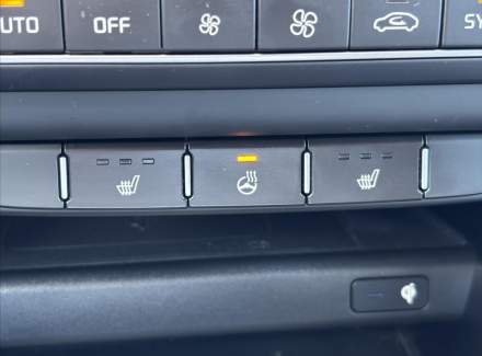 Kia - Cee'd