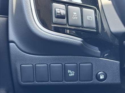 Mitsubishi - Outlander