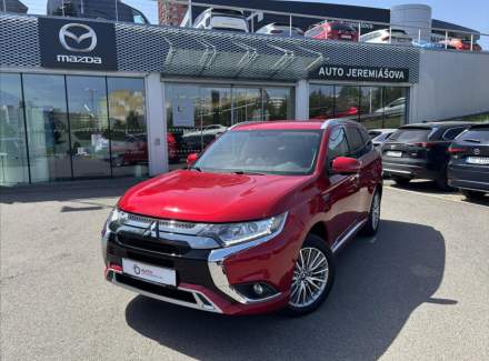 Mitsubishi - Outlander