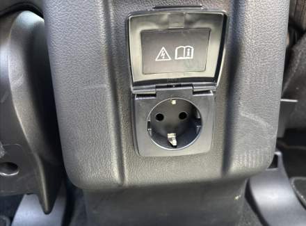 Mitsubishi - Outlander