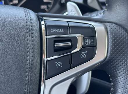 Mitsubishi - Outlander