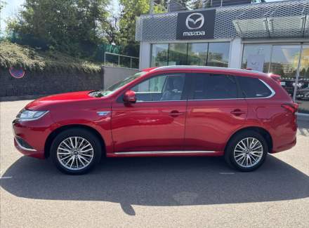 Mitsubishi - Outlander