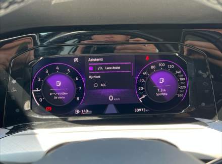 Volkswagen - Golf