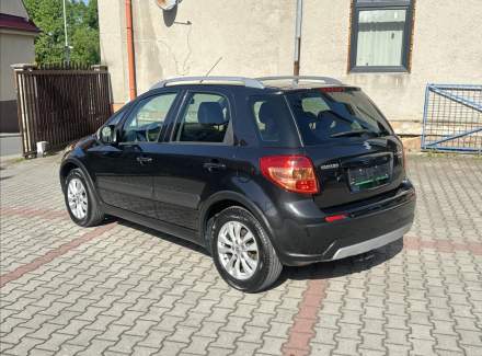 Suzuki - SX4