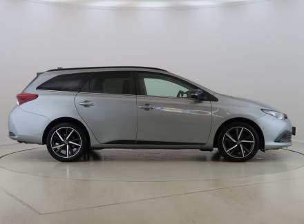 Toyota - Auris