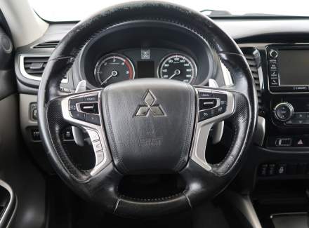 Mitsubishi - L 200