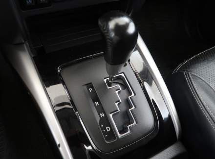 Mitsubishi - L 200