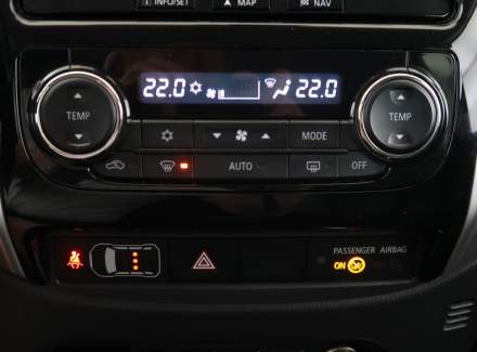 Mitsubishi - L 200