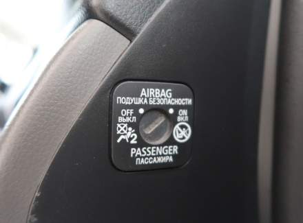 Mitsubishi - L 200