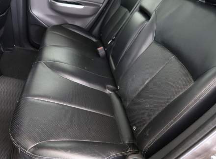 Mitsubishi - L 200