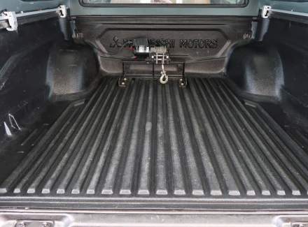 Mitsubishi - L 200