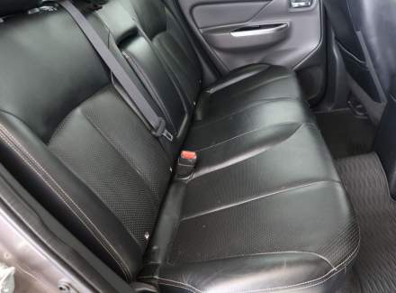 Mitsubishi - L 200