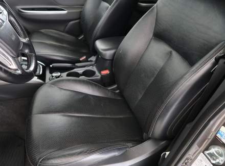Mitsubishi - L 200