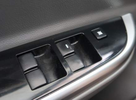 Mitsubishi - L 200