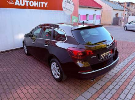 Opel - Astra