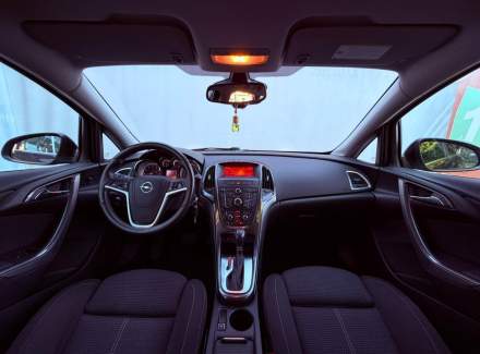 Opel - Astra