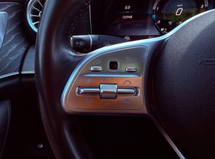 Mercedes-Benz - CLS