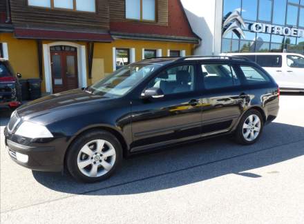 Škoda - Octavia