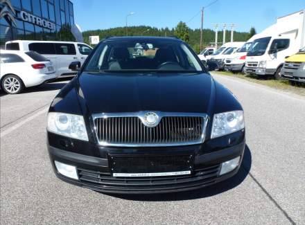 Škoda - Octavia