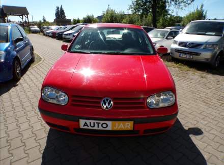 Volkswagen - Golf