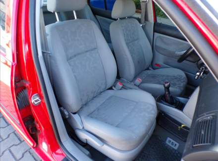 Volkswagen - Golf