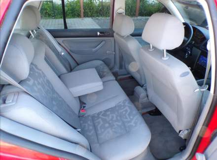 Volkswagen - Golf